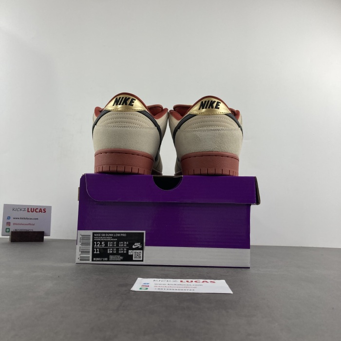 SB Dunk Low Pro Hennessy  BQ6817-100
