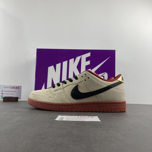SB Dunk Low Pro Hennessy  BQ6817-100
