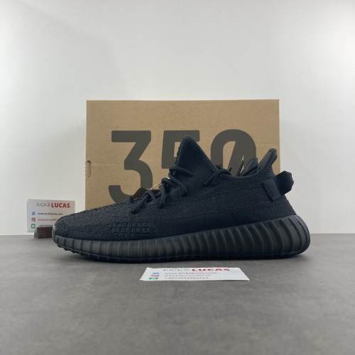Yeezy Boost 350 V2 Onyx HQ4540