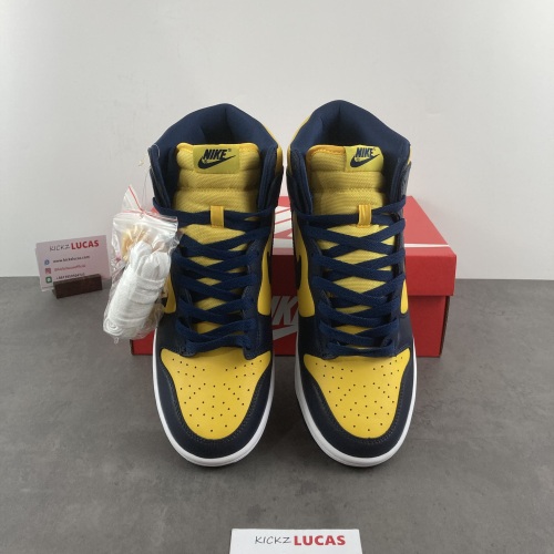 Dunk High Michigan CZ8149-700