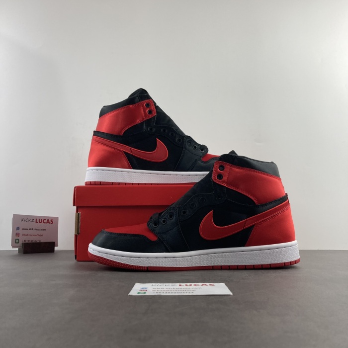 Air Jordan 1 Retro High OG Satin Bred  FD4810-061
