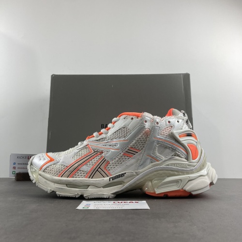 B*alenciaga runner AM221114-5