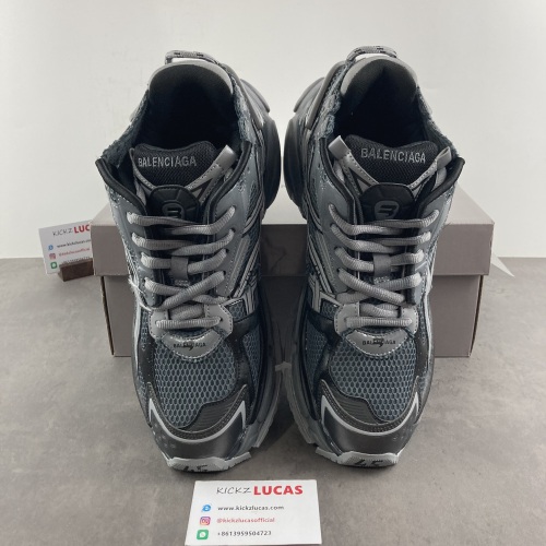 B*alenciaga runner AM 202306119 - 1
