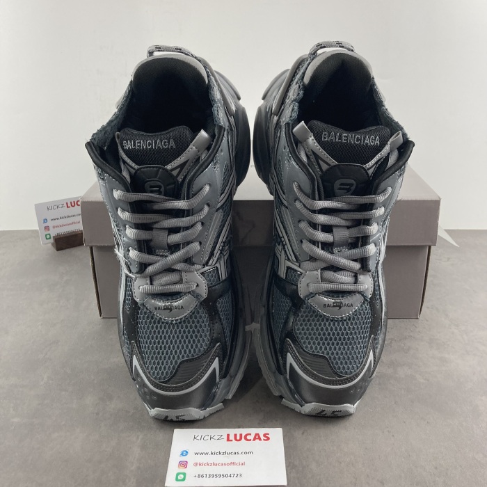 B*alenciaga runner AM 202306119 - 1