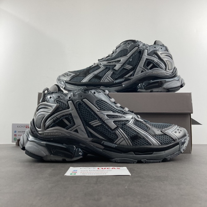 B*alenciaga runner AM 202306119 - 1