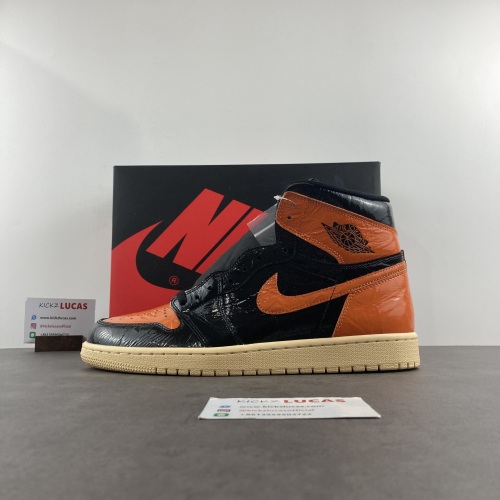 Air Jordan 1 Retro High Shattered Backboard 3.0  555088-028