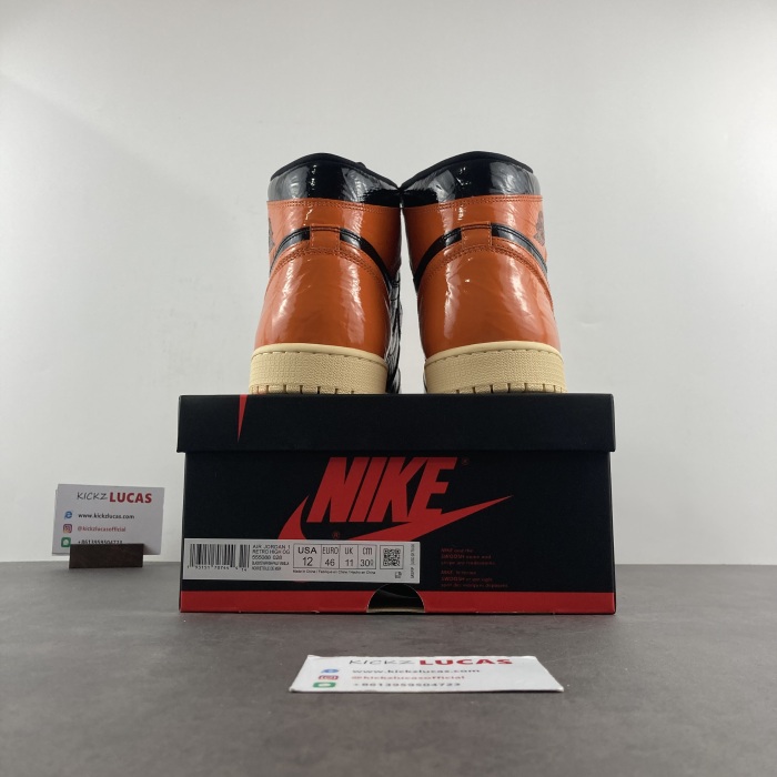 Air Jordan 1 Retro High Shattered Backboard 3.0  555088-028