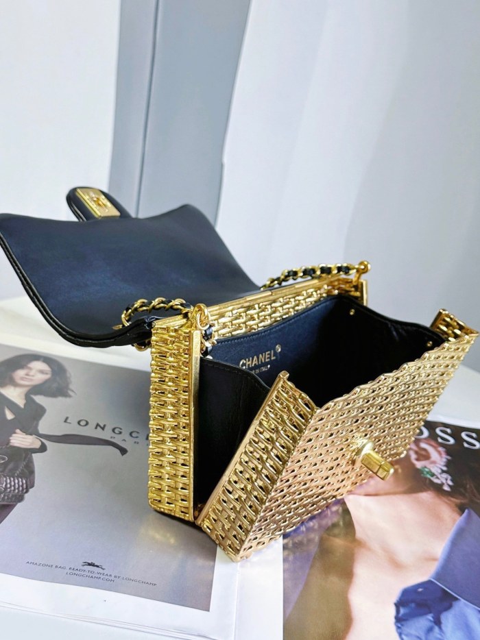 C*hanel Crossbody bag Top Quality HT 20231011-1 17CM