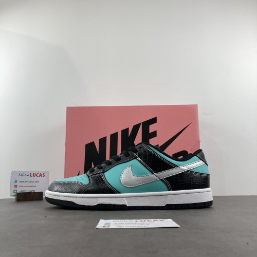 SB Dunk Low Diamond Supply Co. Aqua Blue  Style 304292-402