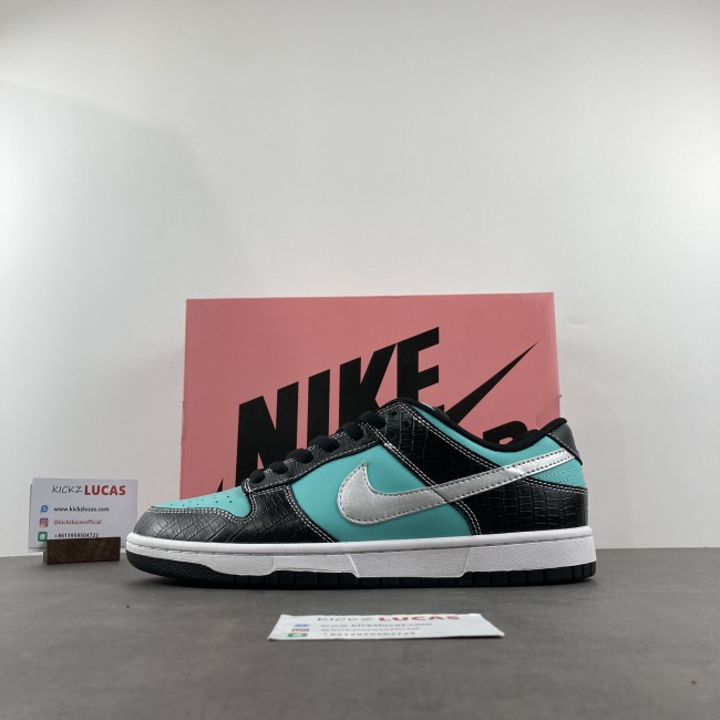 SB Dunk Low Diamond Supply Co. Aqua Blue  Style 304292-402