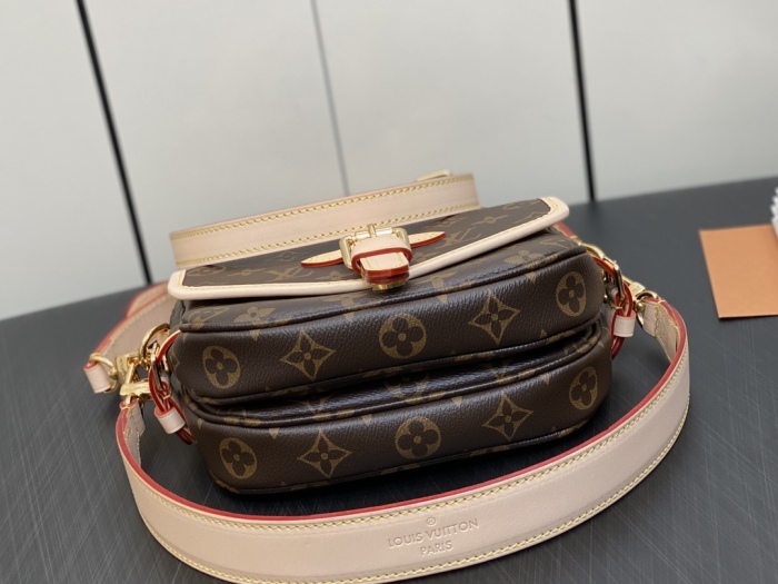 L*ouis V*uitton Crossbody bag Top Quality HT 20231011-66 20×16×7CM