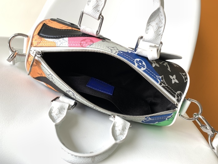L*ouis V*uitton Crossbody bag Top Quality HT 20231011-75 25.0 x 15.0 x 11.0 CM