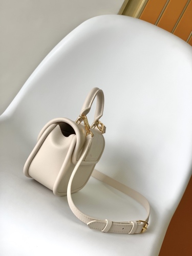 L*ouis V*uitton Crossbody bag Top Quality HT 20231011-81 21.0 x 15.0 x 8.0CM