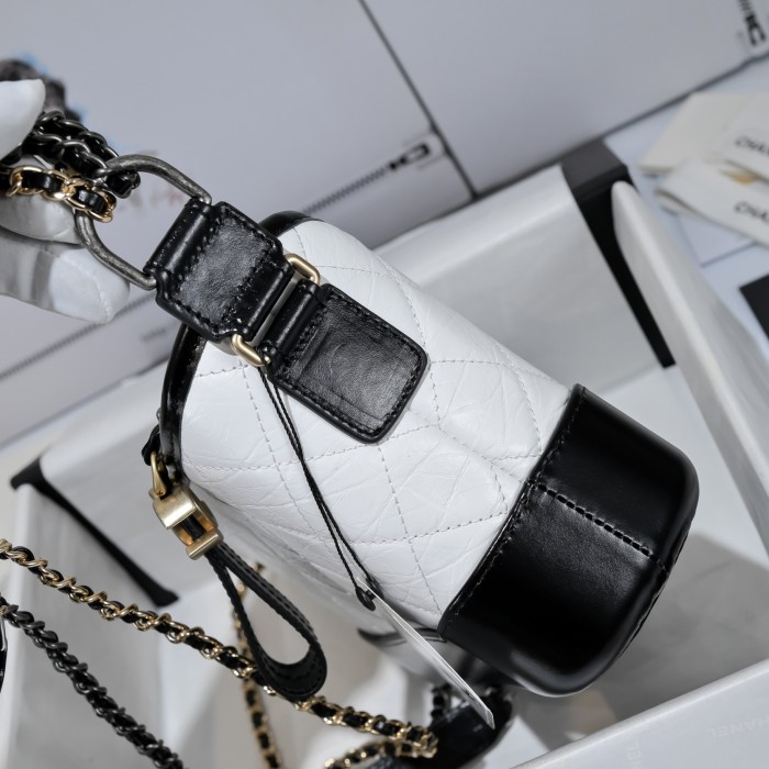 C*hanel Crossbody bag Top Quality HT 20231012-40 15×20×8cm