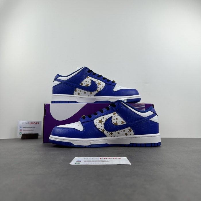 SB Dunk Low Supreme Stars Hyper Royal DH3228-100