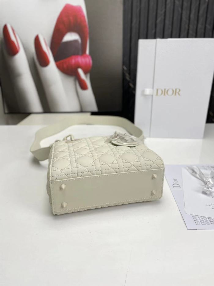 D*ior Handbag Top Quality HT 20231016-60 17*15*7 cm