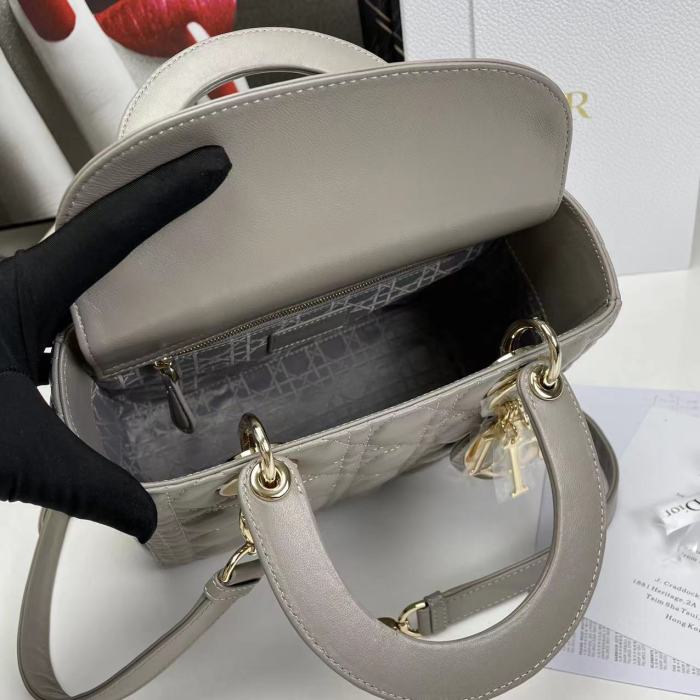 D*ior Handbag Top Quality HT 20231016-70 17*15*7 cm