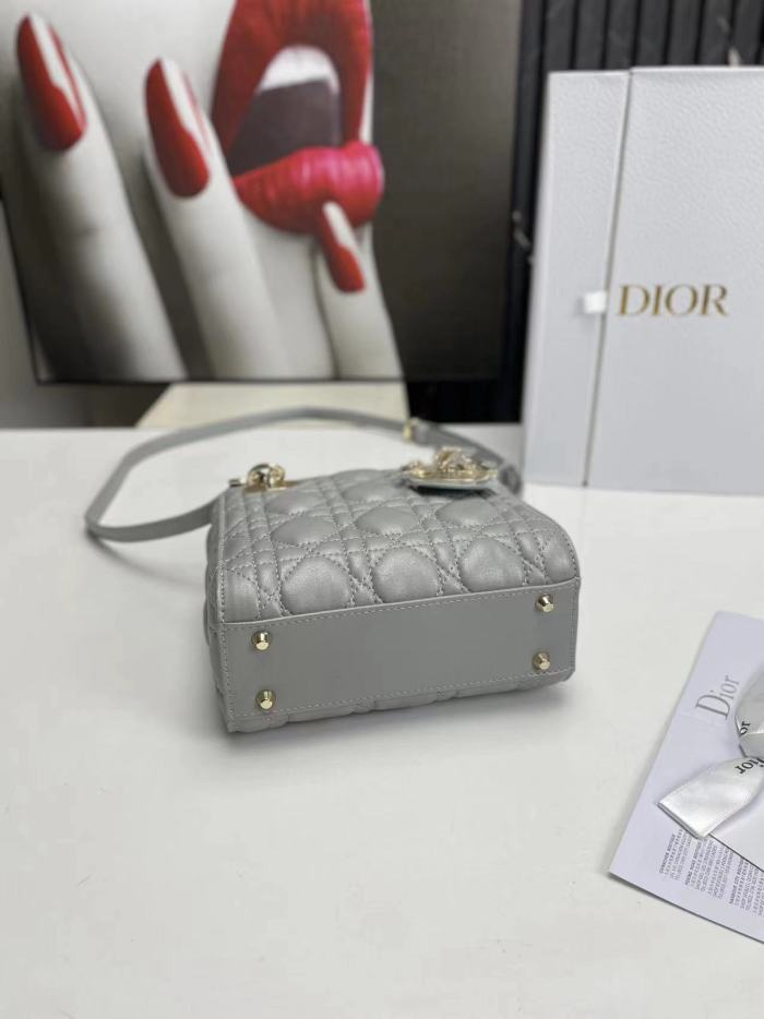 D*ior Handbag Top Quality HT 20231016-55 17*15*7 cm