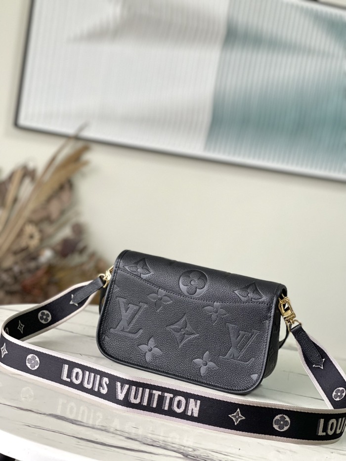 L*ouis V*uitton Crossbody bag Top Quality HT 20231016-5 25 x 17 x 10.5 CM