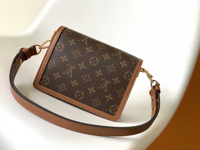 L*ouis V*uitton Crossbody bag Top Quality HT 20231016-12 20.0 x 15.0 x 9.0 cm