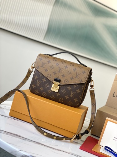 L*ouis V*uitton Crossbody bag Top Quality HT 20231016-7 25 x 19 x 9 CM