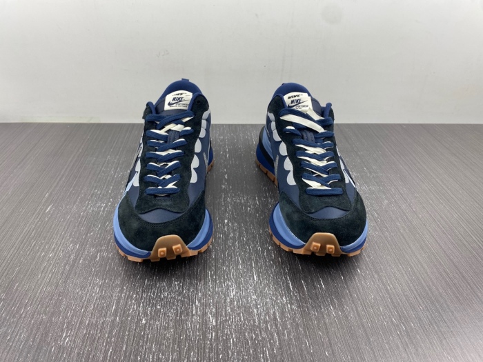 VaporWaffle Tour Blue sacai DD1875-700
