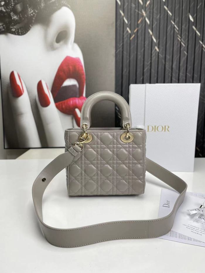 D*ior Handbag Top Quality HT 20231016-69 17*15*7 cm
