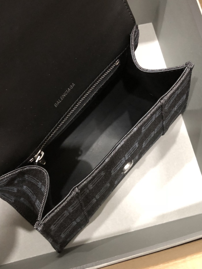 B*alenciaga Crossbody bag Top Quality HT 20231017-107 31*20*12