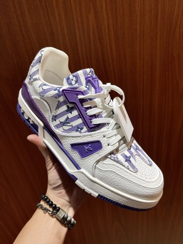 Men L*ouis V*uitton Top Sneaker Trainer RR20231017-22