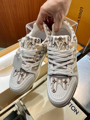 Men L*ouis V*uitton Top Sneaker Trainer RR20231017-21