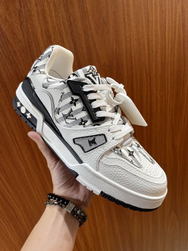 Men L*ouis V*uitton Top Sneaker Trainer RR20231017-24