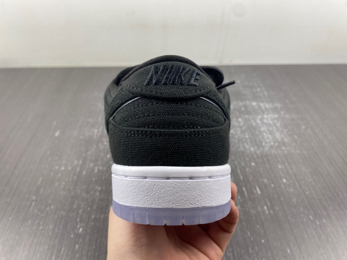SB Dunk Low Carhartt FN4193-013