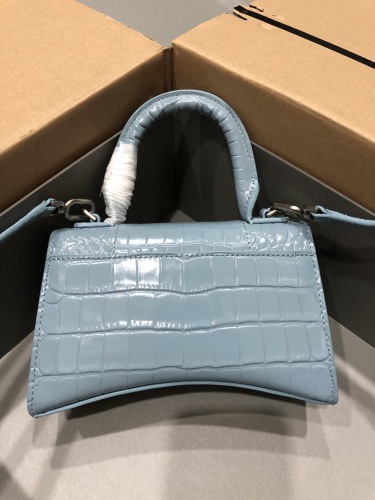 B*alenciaga Crossbody bag Top Quality HT 20231017-116 31*20*12
