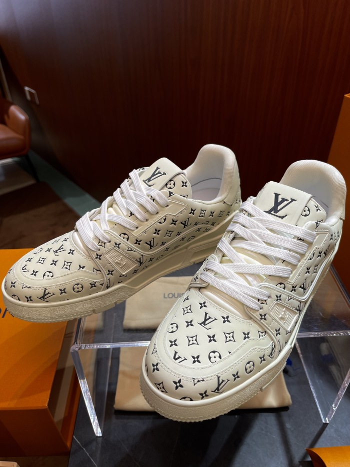 Men L*ouis V*uitton Top Sneaker Trainer RR20231017-28