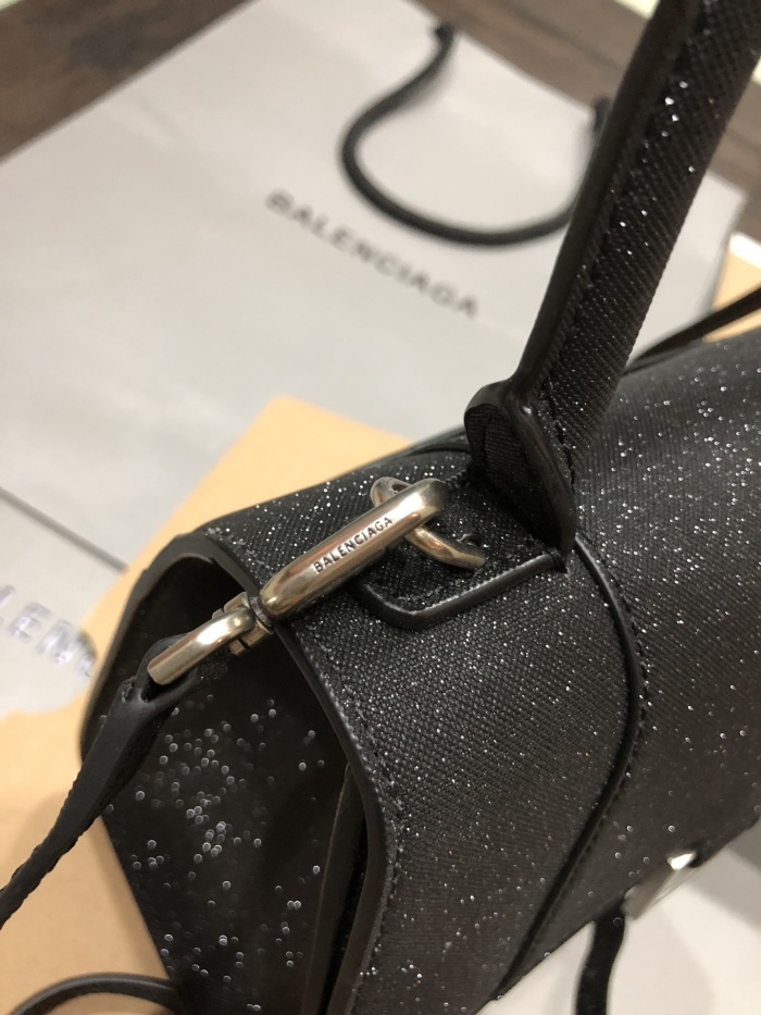 B*alenciaga Crossbody bag Top Quality HT 20231017-102 31*20*12