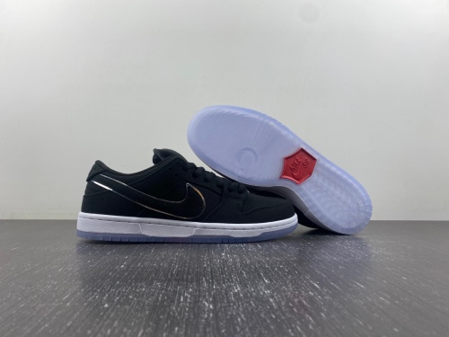 SB Dunk Low Carhartt FN4193-013