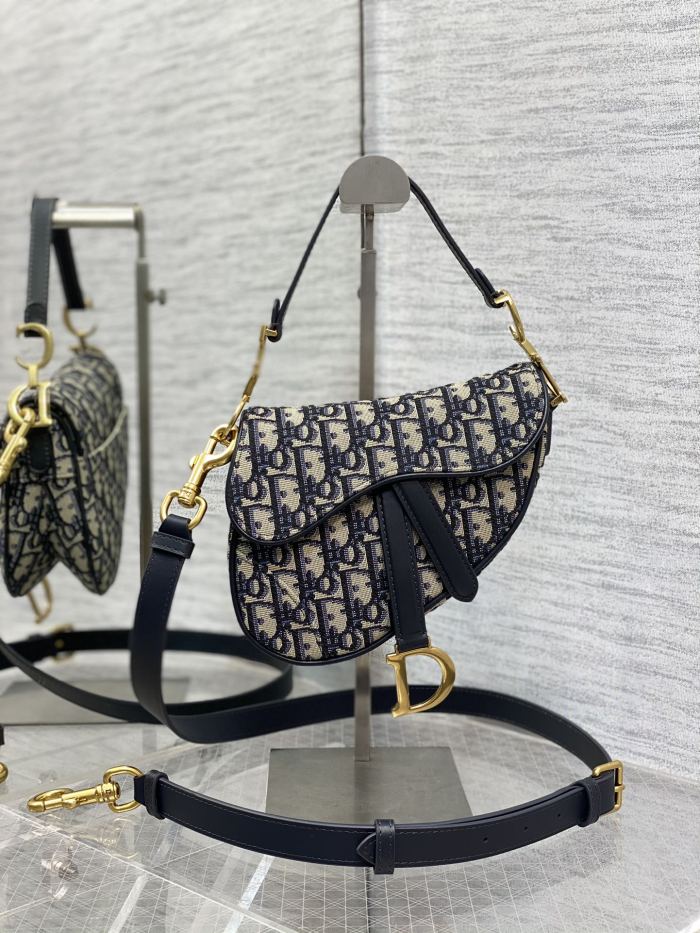 D*ior Saddle bag Top Quality HT 20231017-28 17×5×15cm