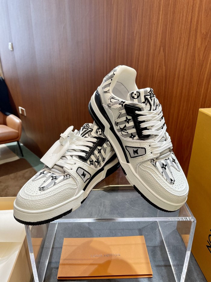 Men L*ouis V*uitton Top Sneaker Trainer RR20231017-24