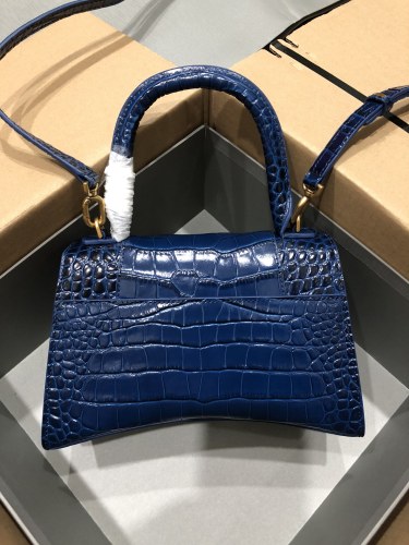 B*alenciaga Crossbody bag Top Quality HT 20231017-114 31*20*12