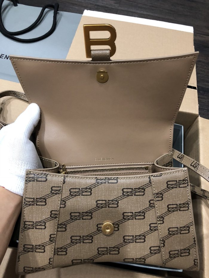 B*alenciaga Crossbody bag Top Quality HT 20231017-109 31*20*12