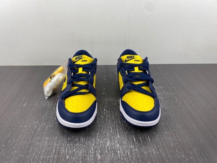 Dunk Low Disrupt 2 Michigan  DV4024-400