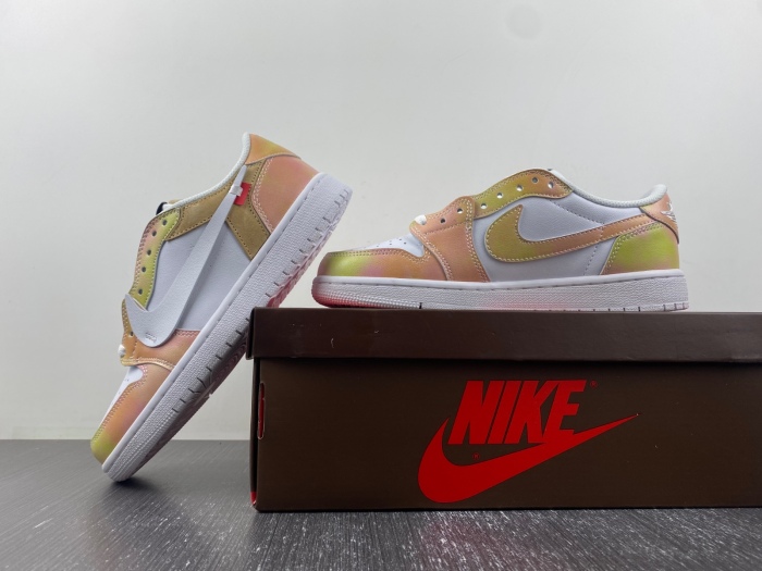 OFF-WHITE x Air Jordan 1 Low  CZ0790-109