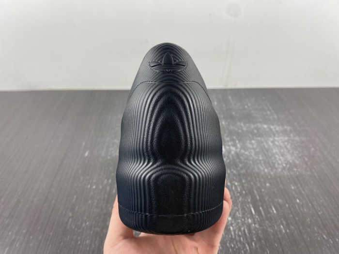 adiFOM Superstar Triple Black  GZ2619