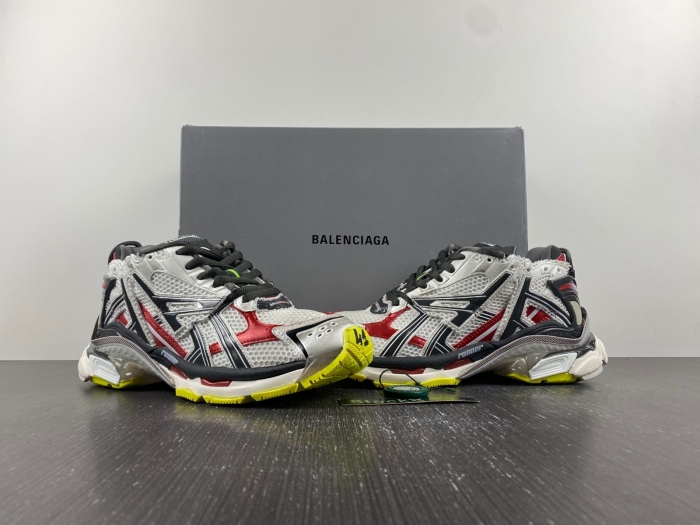 B*alenciaga runner AM 20231019-8