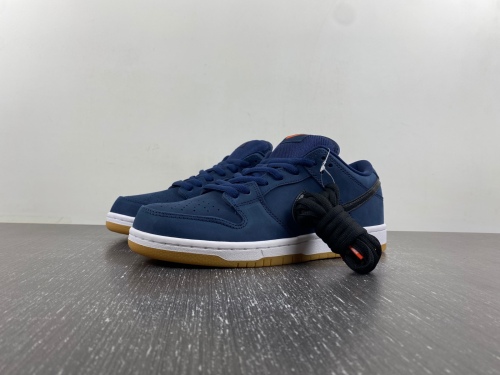 SB Dunk Low Navy Black Gum  CW7463-401