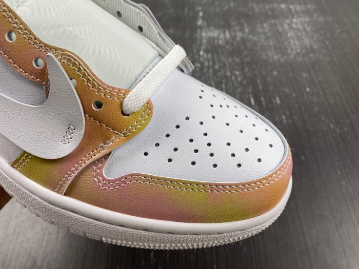 OFF-WHITE x Air Jordan 1 Low  CZ0790-109