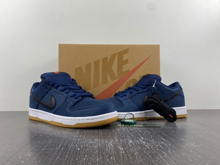 SB Dunk Low Navy Black Gum  CW7463-401