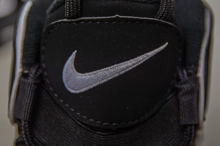 Air More Uptempo Black White 414962-002