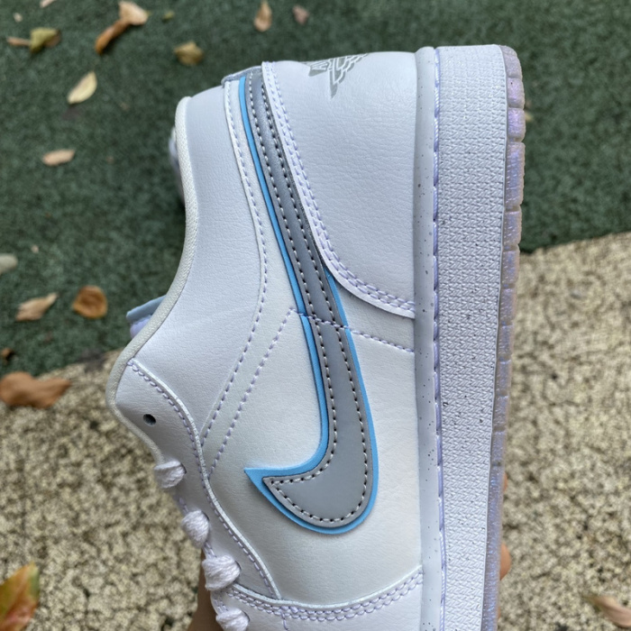 Air Jordan 1 Low SE Dare to Fly  FB1874-101