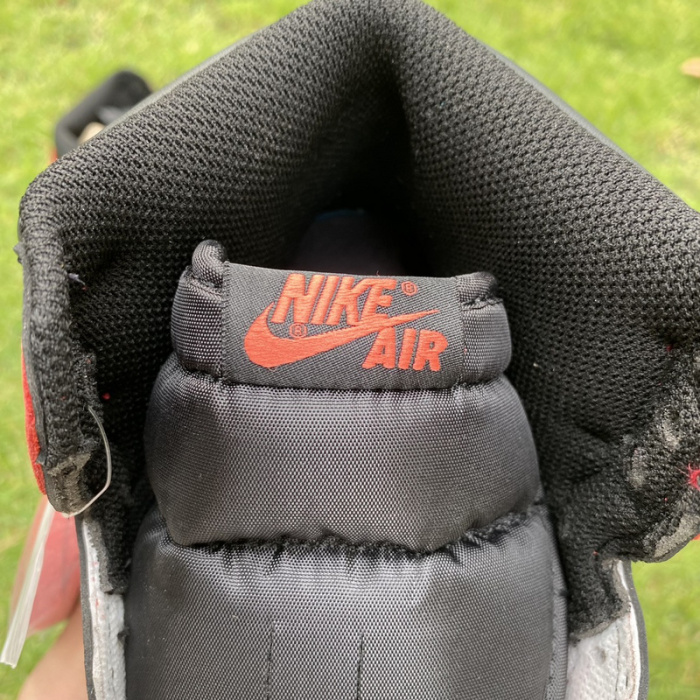 Air Jordan 1 Retro High Track Red 555088-112